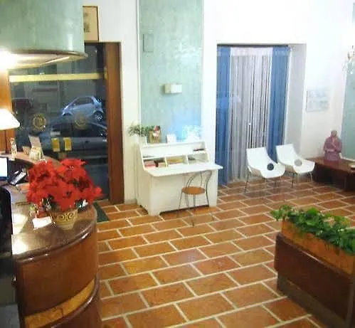 Virgilio Otel 2*