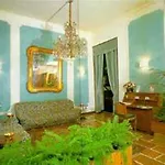 Virgilio Hotell 2*